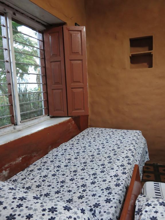 Bed and Breakfast Dinesh House Pokhara Habitación foto